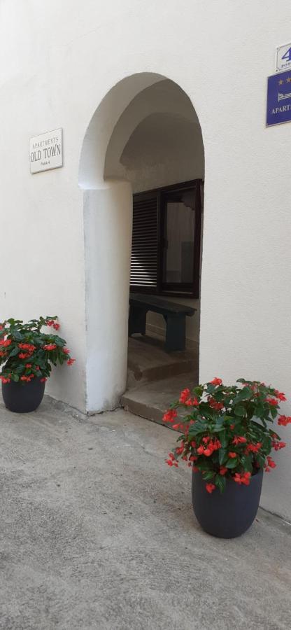 דירות Old Town Baska מראה חיצוני תמונה